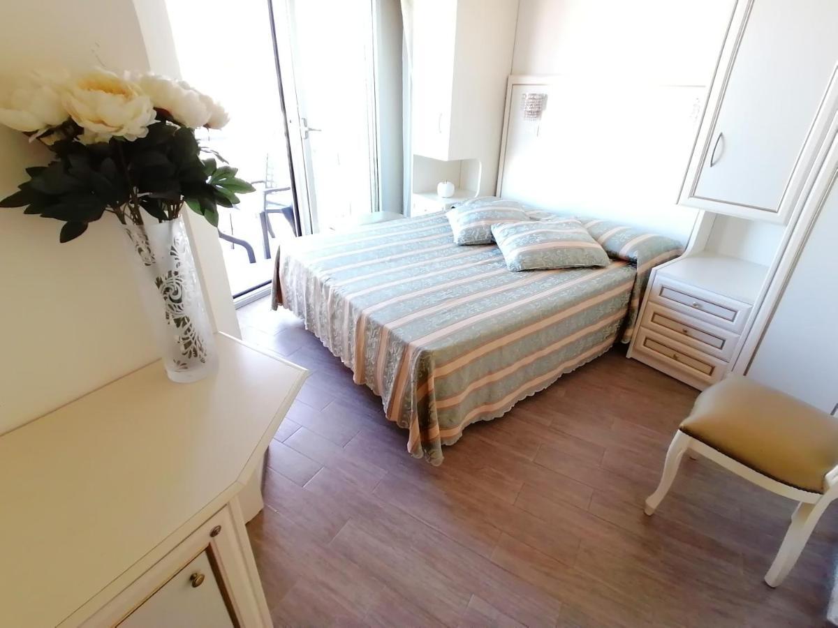 Hotel Nordic Μπελάρια-Ιτζέα Μαρίνα Εξωτερικό φωτογραφία