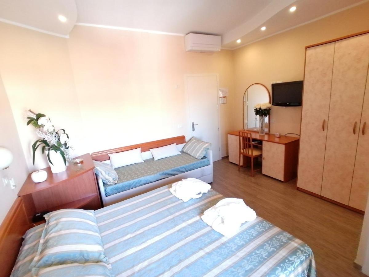 Hotel Nordic Μπελάρια-Ιτζέα Μαρίνα Εξωτερικό φωτογραφία